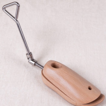 Natural Wood Single Shoe Tree | Triangular Metal Handle | Lightweight, Adjustable & Shape-Preserving